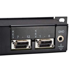 19英寸（48.3厘米）1U配线架，8个MRJ21端口/48个RJ45 10/100/1000端口的图片